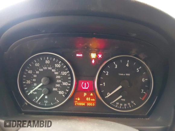 2006 BMW 3 Series 325i with VIN WBAVB17566NK33798, listed as a IAAI auction lot 42425997 with 210,994 mi miles and . Bid and sale history available at DreamBid. Image 7.