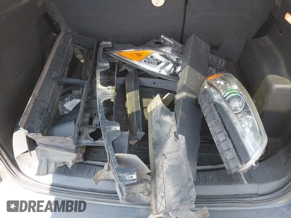 2013 Ford Escape Titanium with VIN 1FMCU9J98DUC45917, listed as a IAAI auction lot 42503892 with 173,284 mi miles and . Bid and sale history available at DreamBid. Image 12.