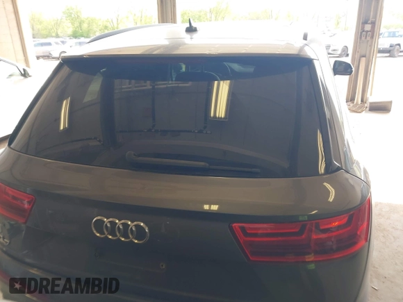 2019 Audi Q7 Prestige z VIN WA1VABF78KD018836, wystawiony jako IAAI lot #42189206 z przebiegiem 83 737 mil mil oraz . Historia ofert i sprzedaży dostępna na DreamBid. Obrazek 16.
