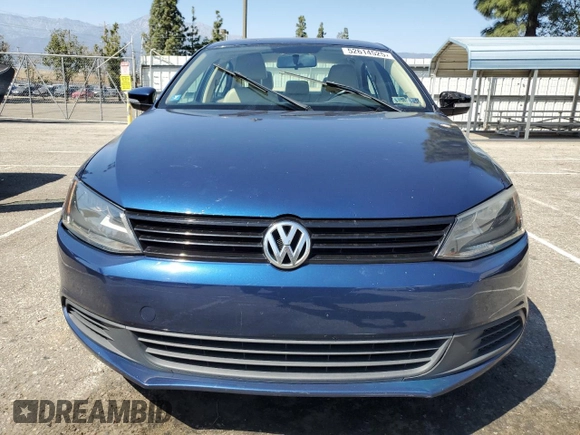 2013 Volkswagen Jetta Sedan SE with VIN 3VWDP7AJXDM391073, listed as a Copart auction lot 52614525 with 146,580 mi miles and Clean Title. Bid and sale history available at carsss.com. Image 5.