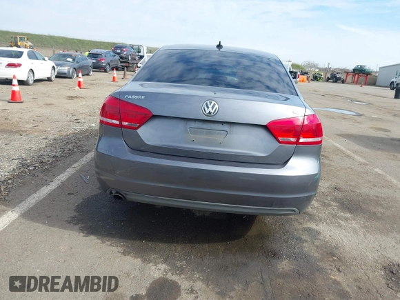 2012 Volkswagen Passat SE z VIN 1VWBP7A35CC024137, wystawiony jako IAAI lot #41572782 z przebiegiem 138 827 mil mil oraz . Historia ofert i sprzedaży dostępna na DreamBid. Obrazek 16.