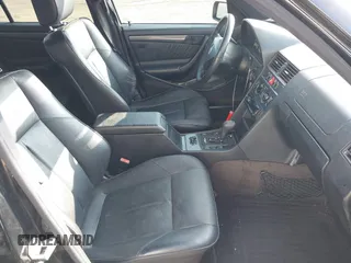 2000 Mercedes-Benz C 230 Kompressor with VIN WDBHA24G4YA838524, listed as a IAAI auction lot 41582117 with Not Provided miles and . Bid and sale history available at carsss.com. Image 5.