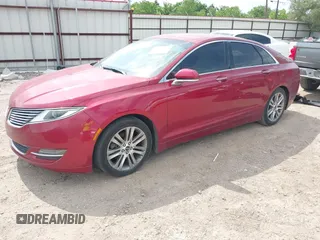 2014 Lincoln MKZ with VIN 3LN6L2G92ER806197, listed as a IAAI auction lot 41931284 with 1 mi miles. Bid and sale history available at carsss.com. Image 2.