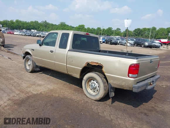 2000 Ford Ranger XL z VIN 1FTYR14V6YTB34235, wystawiony jako IAAI lot #41927861 z przebiegiem 241 851 mil mil oraz . Historia ofert i sprzedaży dostępna na DreamBid. Obrazek 3.