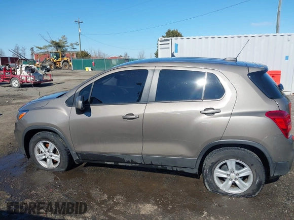 2021 Chevrolet Trax LS with VIN KL7CJKSB7MB306172, listed as a IAAI auction lot 41663054 with 108,241 mi miles. Bid and sale history available at carsss.com. Image 14.