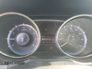 2013 Hyundai Sonata SE z VIN 5NPEC4AC2DH557370, wystawiony jako Copart lot #59120895 z przebiegiem 180 932 mil mil oraz Szkoda całkowita • Salvage title. Historia ofert i sprzedaży dostępna na DreamBid. Obrazek 9.