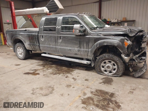 2015 Ford Super Duty F-250 SRW Lariat with VIN 1FT7W2B67FEA92133, listed as a IAAI auction lot 41399580 with 123,051 mi miles. Bid and sale history available at carsss.com. Image 13.
