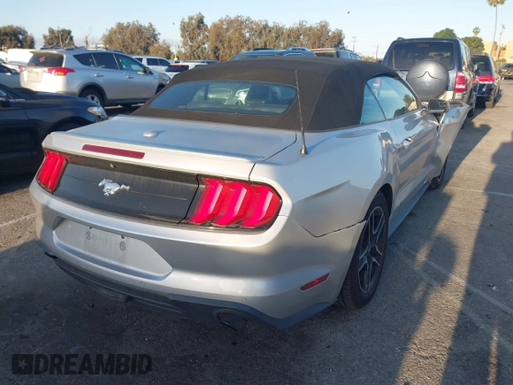2018 Ford Mustang EcoBoost Premium with VIN 1FATP8UH3J5160147, listed as a IAAI auction lot 41916920 with 91,917 mi miles and . Bid and sale history available at carsss.com. Image 4.