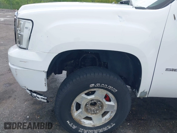 2010 GMC Sierra 1500 SLT z VIN 3GTRKWE37AG184132, wystawiony jako IAAI lot #42106936 z przebiegiem 243 711 mil mil oraz . Historia ofert i sprzedaży dostępna na DreamBid. Obrazek 19.