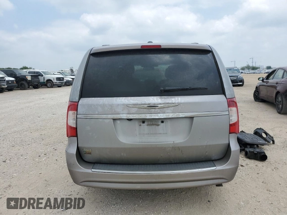 2014 Chrysler Town & Country Touring with VIN 2C4RC1BGXER293739, listed as a Copart auction lot 55531885 with 209,867 mi miles and Clean Title. Bid and sale history available at carsss.com. Image 6.