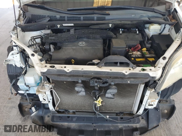 2015 Toyota Sienna Limited z VIN 5TDDK3DC7FS119915, wystawiony jako Copart lot #61974325 z przebiegiem 134 806 mil mil oraz Szkoda całkowita • Salvage title. Historia ofert i sprzedaży dostępna na DreamBid. Obrazek 11.