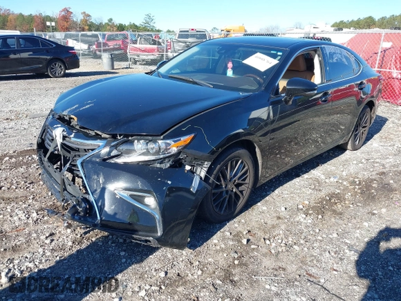 2018 Lexus ES with VIN 58ABK1GG7JU085607, listed as a IAAI auction lot 40888764 with 123,116 mi miles. Bid and sale history available at carsss.com. Image 2.