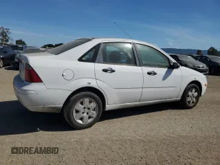 2007 Ford Focus S with VIN 1FAHP34N27W323162, listed as a Copart auction lot 56354725 with 108,427 mi miles and Clean title. Bid and sale history available at DreamBid. Image 3.
