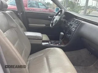 2000 Infiniti Q45 z VIN JNKBY31A0YM700503, wystawiony jako Copart lot #59358045 z przebiegiem 121 244 mil mil oraz Tytuł czysty. Historia ofert i sprzedaży dostępna na DreamBid. Obrazek 5.
