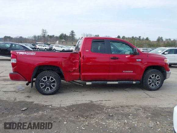 2017 Toyota Tundra SR z VIN 5TFUY5F14HX666949, wystawiony jako IAAI lot #41685402 z przebiegiem 108 628 mil mil oraz . Historia ofert i sprzedaży dostępna na DreamBid. Obrazek 13.