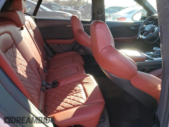 2022 Audi SQ8 Prestige z VIN WA1CWBF16ND026457, wystawiony jako Copart lot #84327434 z przebiegiem 24 770 mil mil oraz Szkoda całkowita • Salvage title. Historia ofert i sprzedaży dostępna na DreamBid. Obrazek 11.