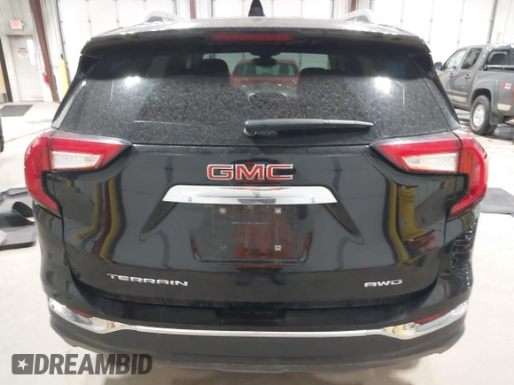 2024 GMC Terrain SLT z VIN 3GKALVEGXRL338413, wystawiony jako IAAI lot #42592625 z przebiegiem 31 104 mil mil oraz . Historia ofert i sprzedaży dostępna na DreamBid. Obrazek 17.