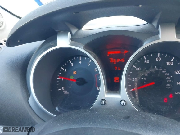 2016 Nissan Juke S with VIN JN8AF5MRXGT607352, listed as a IAAI auction lot 41454292 with 66,345 mi miles. Bid and sale history available at carsss.com. Image 7.