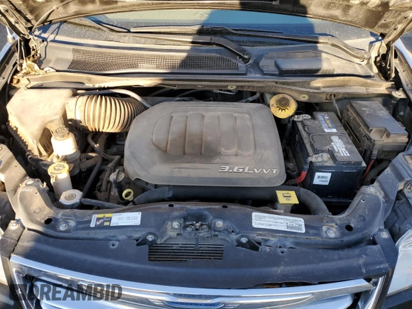 2015 Chrysler Town & Country Touring L with VIN 2C4RC1CG8FR547139, listed as a Copart auction lot 49427805 with 87,173 mi miles and Salvage Title. Bid and sale history available at DreamBid. Image 14.