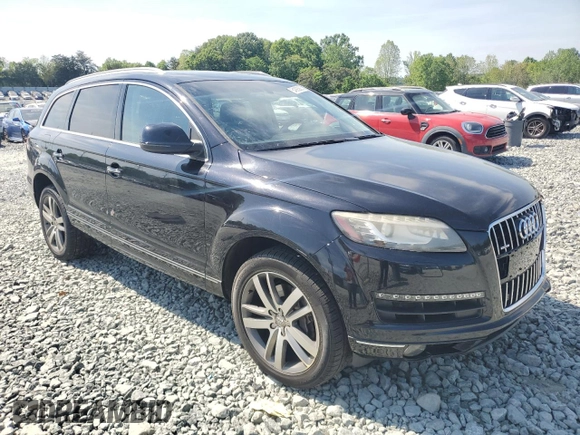 2015 Audi Q7 Premium Plus z VIN WA1LGAFE2FD017606, wystawiony jako Copart lot #54393905 z przebiegiem 203 023 mil mil oraz Czysty tytuł • Clean title. Historia ofert i sprzedaży dostępna na DreamBid. Obrazek 4.
