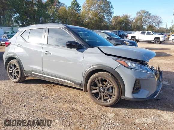 2024 Nissan Kicks SR with VIN 3N1CP5DV9RL479629, listed as a IAAI auction lot 41025530 with 9,915 mi miles. Bid and sale history available at carsss.com. Image 1.