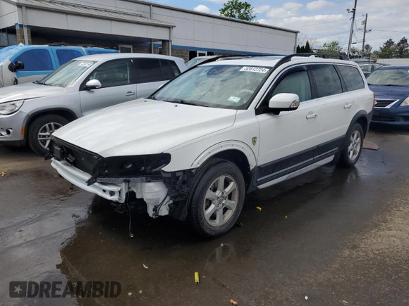 2013 Volvo XC70 3.2L with VIN YV4952BZ4D1160718, listed as a Copart auction lot 52812724 with 131,803 mi miles and Salvage Title. Bid and sale history available at DreamBid. Image 1.