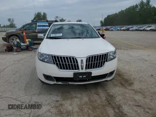 2012 Lincoln MKZ z VIN 3LNHL2GC8CR822292, wystawiony jako Copart lot #53445765 z przebiegiem Nie podano mil oraz Nie do naprawy • Non repairable. Historia ofert i sprzedaży dostępna na DreamBid. Obrazek 5.