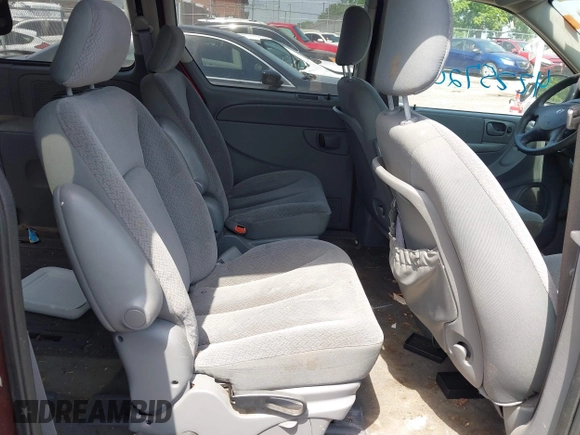 2006 Dodge Caravan SXT with VIN 1D4GP45R86B592241, listed as a IAAI auction lot 42257205 with 107,232 mi miles and . Bid and sale history available at DreamBid. Image 8.