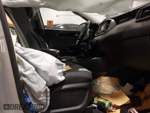2016 Kia Sorento LX with VIN 5XYPGDA34GG024347, listed as a IAAI auction lot 41140143 with 248,793 mi miles and . Bid and sale history available at DreamBid. Image 5.