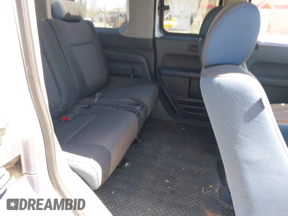 2005 Honda Element EX with VIN 5J6YH28695L010901, listed as a IAAI auction lot 42142162 with 202,401 mi miles and . Bid and sale history available at DreamBid. Image 8.