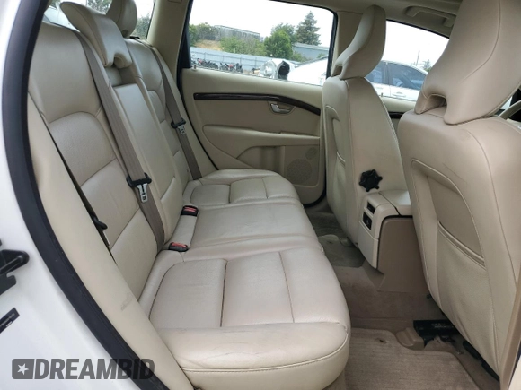 2010 Volvo V70 z VIN YV1960BW0A1164765, wystawiony jako Copart lot #54581225 z przebiegiem 176 252 mil mil oraz Szkoda całkowita • Salvage title. Historia ofert i sprzedaży dostępna na DreamBid. Obrazek 10.