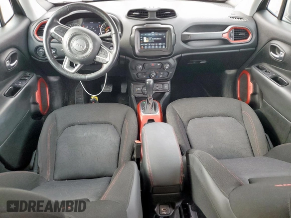 2018 Jeep Renegade Trailhawk z VIN ZACCJBCB1JPJ02192, wystawiony jako Copart lot #56064425 z przebiegiem 75 701 mil mil oraz Szkoda całkowita • Salvage title. Historia ofert i sprzedaży dostępna na DreamBid. Obrazek 8.