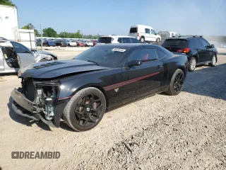 2015 Chevrolet Camaro SS z VIN 2G1FK1EJ6F9210122, wystawiony jako Copart lot #53527655 z przebiegiem 104 925 mil mil oraz Nie do naprawy • Non repairable. Historia ofert i sprzedaży dostępna na DreamBid. Obrazek 1.