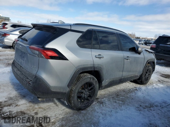 2021 Toyota RAV4 Hybrid XLE with VIN 2T3RWRFV1MW119500, listed as a Copart auction lot 45502855 with 65,031 mi miles and Salvage Title. Bid and sale history available at carsss.com. Image 3.