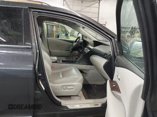 2010 Lexus RX 350 z VIN 2T2ZK1BA6AC026294, wystawiony jako IAAI lot #42462573 z przebiegiem 171 392 mil mil oraz . Historia ofert i sprzedaży dostępna na DreamBid. Obrazek 5.