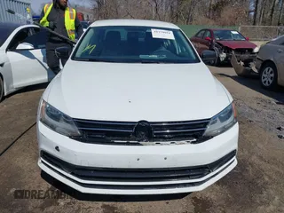 2016 Volkswagen Jetta Sedan 1.4T S w/Technology with VIN 3VW267AJ1GM284752, listed as a IAAI auction lot 41779951 with 164,880 mi miles. Bid and sale history available at carsss.com. Image 13.
