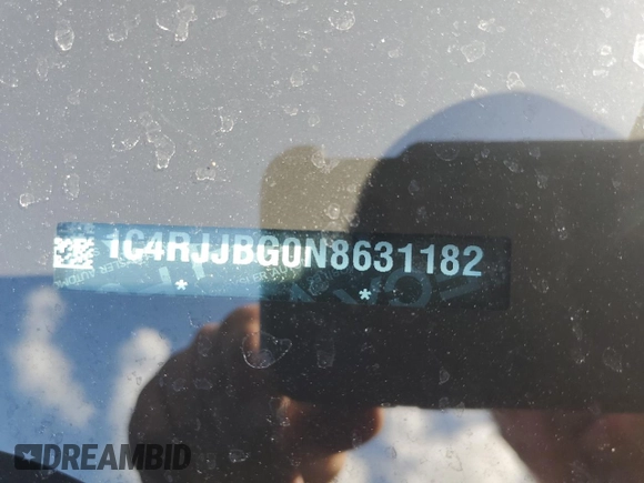 2022 Jeep Grand Cherokee Limited z VIN 1C4RJJBG0N8631182, wystawiony jako Copart lot #53941645 z przebiegiem 59 089 mil mil oraz Nie do naprawy • Non repairable. Historia ofert i sprzedaży dostępna na DreamBid. Obrazek 13.