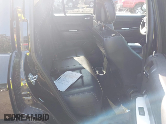 2016 Jeep Compass Latitude z VIN 1C4NJCEA3GD547417, wystawiony jako IAAI lot #42692113 z przebiegiem 155 604 mil mil oraz . Historia ofert i sprzedaży dostępna na DreamBid. Obrazek 8.