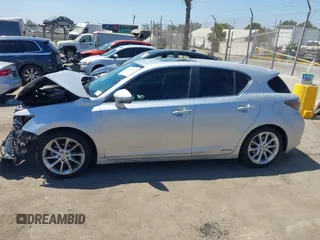 2013 Lexus CT 200h with VIN JTHKD5BH0D2135310, listed as a IAAI auction lot 40105012 with 101,930 mi miles and . Bid and sale history available at DreamBid. Image 14.