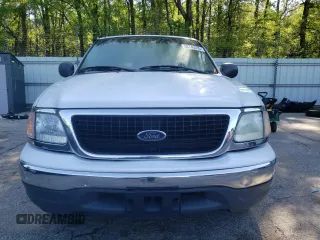 2002 Ford Expedition XLT с VIN 1FMRU15W52LA94288, выставлен на аукционе Copart как лот 52745335 с пробегом 219 734 миль миль и Списание • Salvage title. История ставок и продаж доступна на DreamBid. Изображение 5.