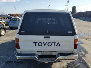 1993 Toyota Pickup DLX z VIN JT4RN93PXP5085030, wystawiony jako Copart lot #73537044 z przebiegiem 175 167 mil mil oraz Szkoda całkowita • Salvage title. Historia ofert i sprzedaży dostępna na DreamBid. Obrazek 6.