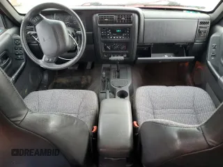 2000 Jeep Cherokee Police with VIN 1J4FF48S3YL110082, listed as a Copart auction lot 87213104 with 145,486 mi miles and Clean Title. Bid and sale history available at carsss.com. Image 8.