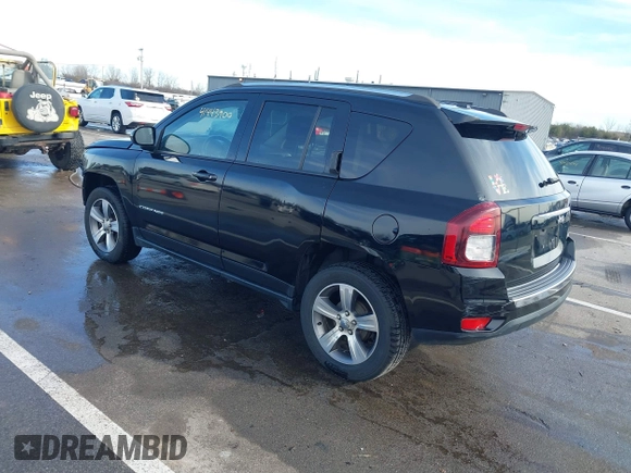2016 Jeep Compass Latitude with VIN 1C4NJCEA5GD803959, listed as a IAAI auction lot 41443900 with 97,916 mi miles and . Bid and sale history available at DreamBid. Image 3.
