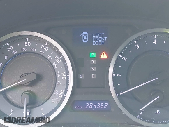 2011 Lexus IS 250 with VIN JTHCF5C26B5048550, listed as a IAAI auction lot 41874477 with 284,362 mi miles. Bid and sale history available at carsss.com. Image 15.