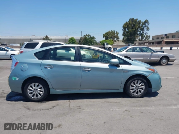 2015 Toyota Prius Advanced с VIN JTDKN3DP7F3067950, выставлен на аукционе IAAI как лот 42731608 с пробегом 297 655 миль миль и . История ставок и продаж доступна на DreamBid. Изображение 13.