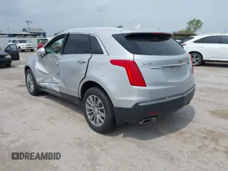 2017 Cadillac XT5 Luxury FWD z VIN 1GYKNBRS0HZ109439, wystawiony jako IAAI lot #42063044 z przebiegiem 79 851 mil mil oraz . Historia ofert i sprzedaży dostępna na DreamBid. Obrazek 3.