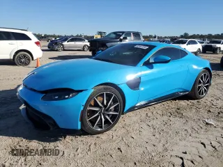 2020 Aston Martin Vantage z VIN SCFSMGAW8LGN02874, wystawiony jako Copart lot #85167724 z przebiegiem 40 848 mil mil oraz Szkody całkowita. Historia ofert i sprzedaży dostępna na DreamBid. Obrazek 1.