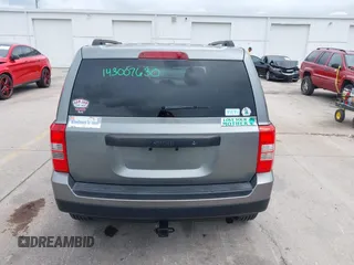 2014 Jeep Patriot Sport with VIN 1C4NJPBA7ED529723, listed as a IAAI auction lot 41971183 with 91,737 mi miles. Bid and sale history available at carsss.com. Image 17.