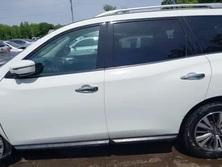 2018 Nissan Pathfinder SL z VIN 5N1DR2MM1JC602675, wystawiony jako IAAI lot #42276794 z przebiegiem 105 163 mil mil oraz . Historia ofert i sprzedaży dostępna na DreamBid. Obrazek 14.