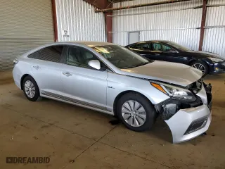 2017 Hyundai Sonata Hybrid SE with VIN KMHE24L1XHA058145, listed as a Copart auction lot 52203025 with 171,371 mi miles and Salvage Title. Bid and sale history available at carsss.com. Image 4.